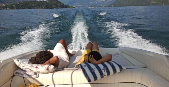 Lago de Como Tour privado en barco de lujo de 1 hora.