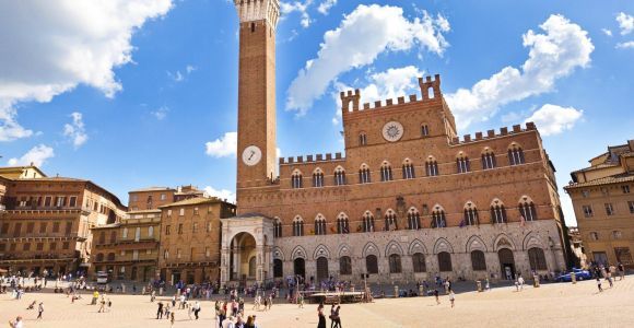 Siena and San Gimignano tour by shuttle from Lucca or Pisa