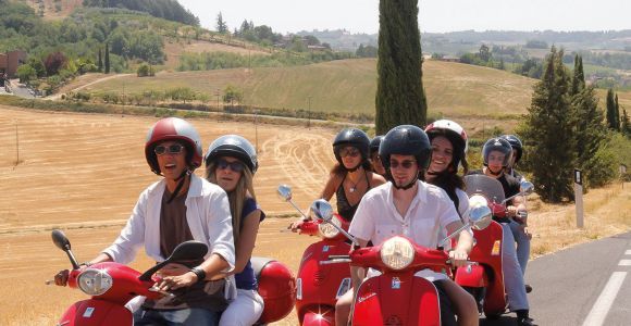 Toskana: Chianti-Tagesausflug auf einer Original-Vespa