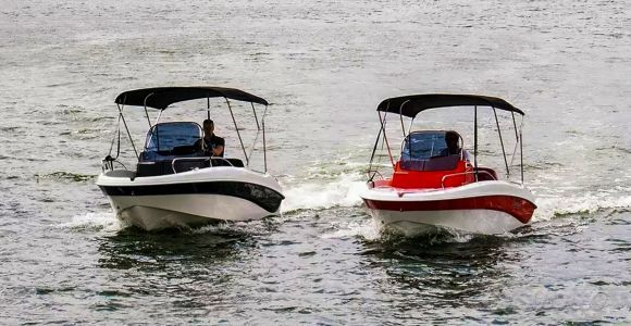 Como: Alquiler de barcos a motor en el Lago de Como