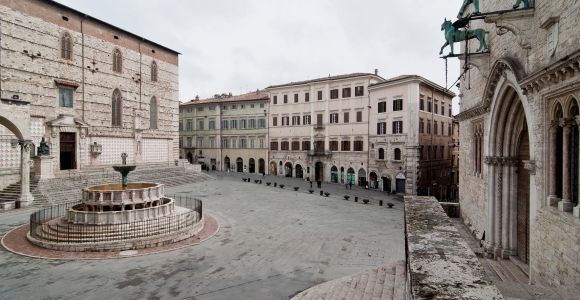 Perugia: Tour privado de la ciudad con Rocca Paolina y Catedral