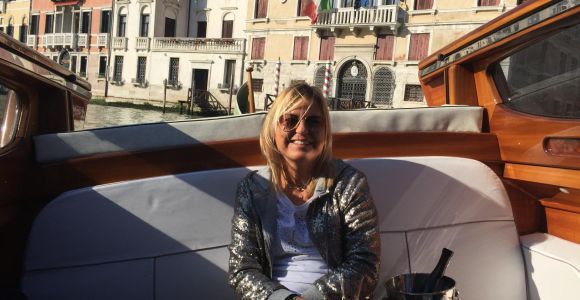 Venise : transfert de/vers l’aéroport en bateau-bus de luxe