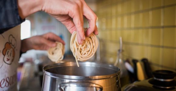 Siena: Clase privada de elaboración de pasta en casa de un lugareño