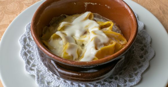 Modena: Private 4-Course Meal and Demo at a Local's Home