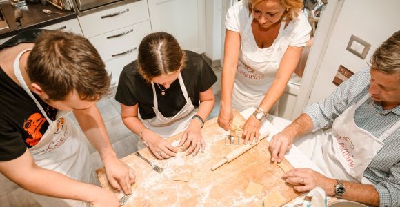 Montepulciano : Cours en petit groupe sur les pâtes et le Tiramisu