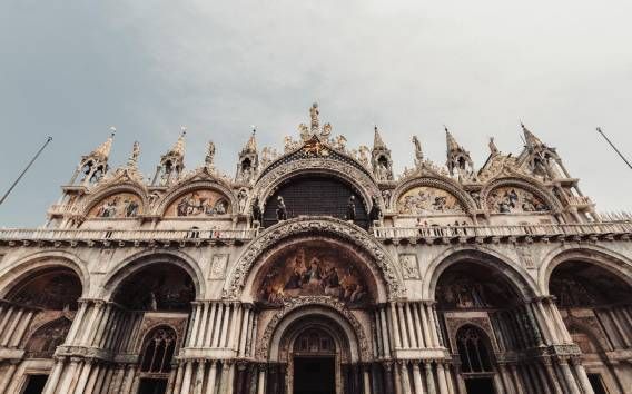 Venezia: Basilica di San Marco con Terrazza e Palazzo Ducale