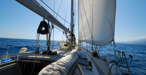 La Spezia: Excursión de un día en velero por las Cinque Terre