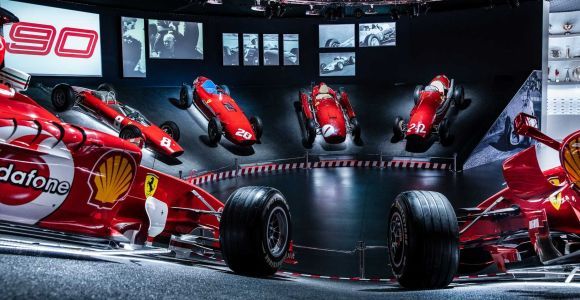 Maranello: Ticket für das Ferrari-Museum