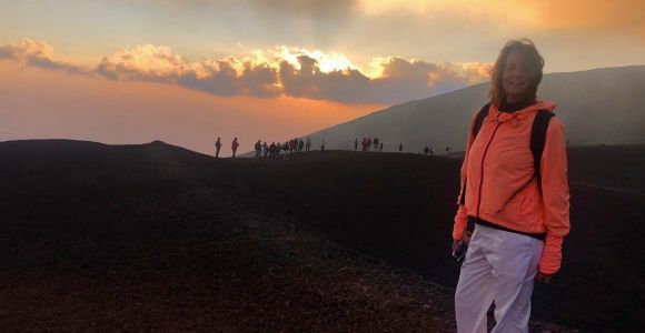 Desde Taormina: Experiencia al atardecer en los cráteres superiores del Etna