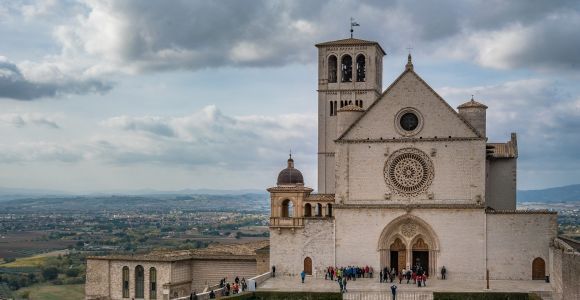 Assisi: Private Führung durch die Basilika des Heiligen Franziskus
