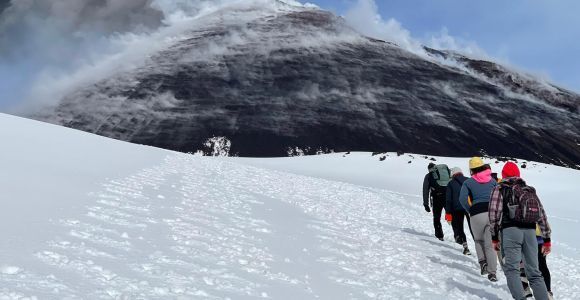 Ätna Süd: Winterwanderung in großer Höhe mit einem Bergführer