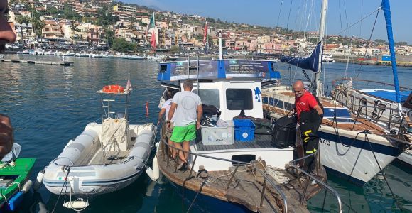 Isole Ciclopi e Riserva La Timpa: tour in barca da Catania