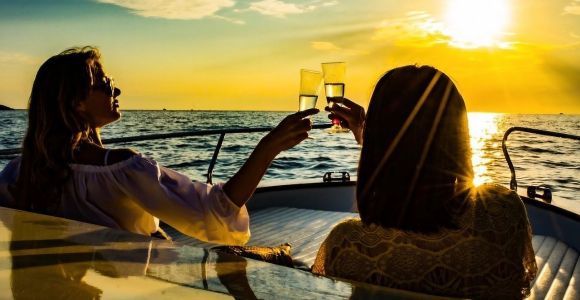 La Spezia : Excursion en bateau au coucher du soleil avec Aperitivo et collations