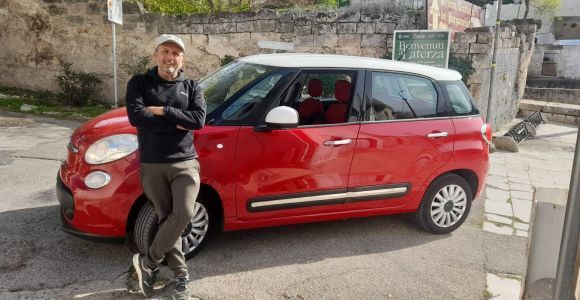 Bari : excursion d'une journée personnalisable à bord d'une Fiat 500L