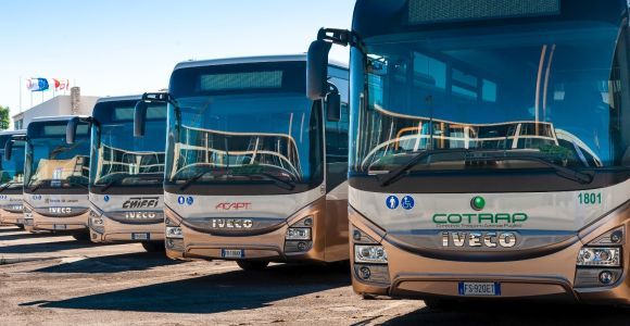 Aéroport de Bari : Transfert aller-retour partagé vers le centre ville de Matera