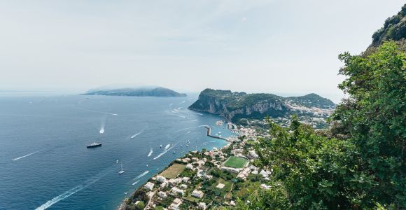 Desde Sorrento: barco por la costa y Capri con limoncello
