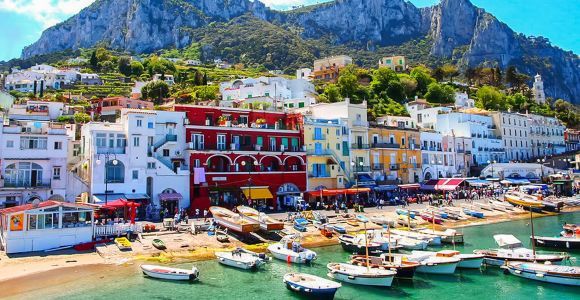 Desde Nápoles: tour de 1 día a la isla de Capri con almuerzo