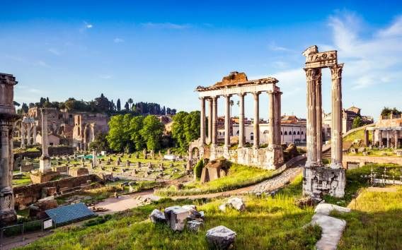 Rome: Colosseum and Roman Forum Ticket with Multimedia Video