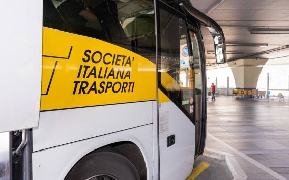 Roma: Transfer con bus navetta da o per l'aeroporto di Fiumicino