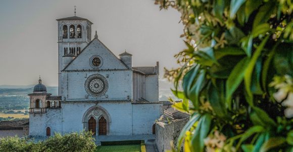 Assisi con autista e guida. Tour panoramico e storico